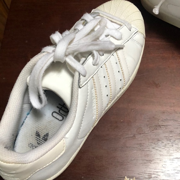 Shell Shoes - Picture 2 of 4